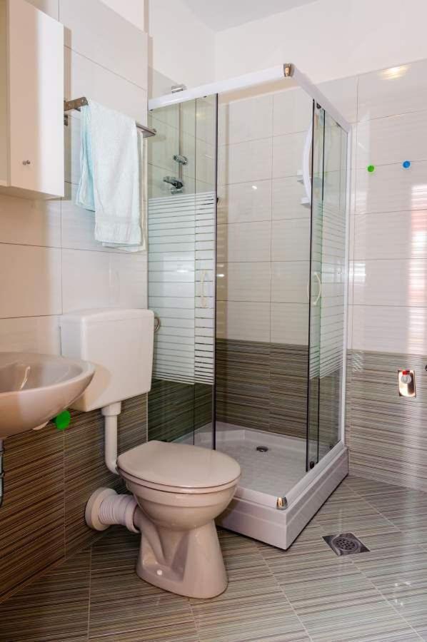 דובה Apartments Ljuba מראה חיצוני תמונה